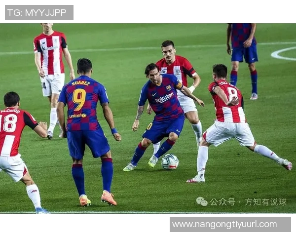 库尔图瓦批评巴萨与黄潜海外赛影响公平性强调西甲主客场差异显著 库尔图瓦批评巴萨与黄潜海外赛影响公平性强调西甲主客场差异显著