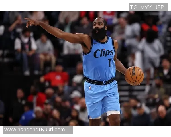 哈登首节三分球失准却依然贡献10分1板3助表现引发热议